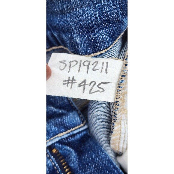 Pistola Women's Medium Wash Relaxed Jean Shorts Sz 31 / 10-12 PLEASE READ - Picture 8 of 8